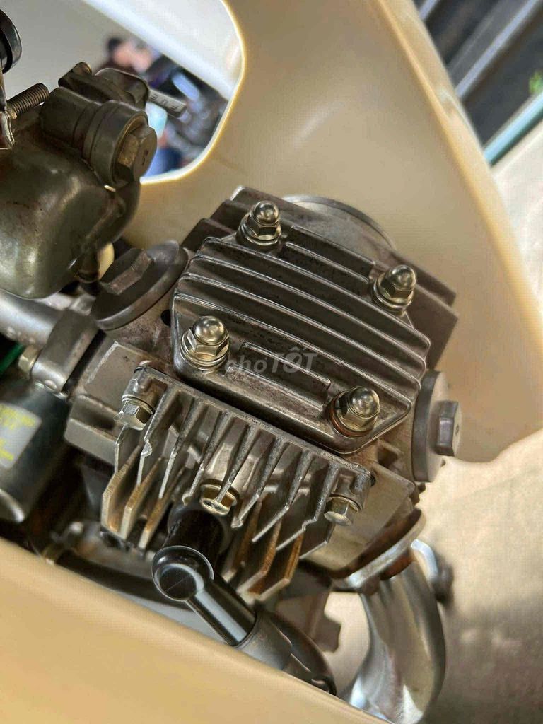 Honda Dream Thai, темно-красный бордовый