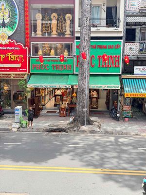 Tuyển nam phụ bán hàng