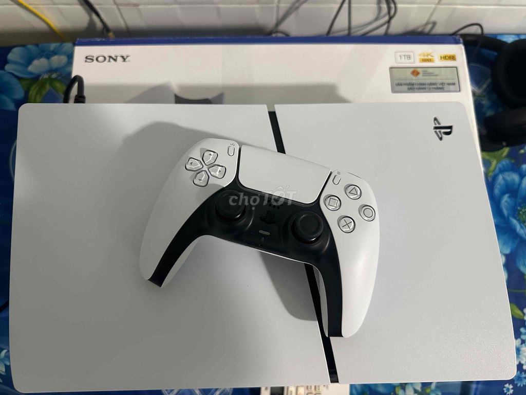 Sony PS5 Slim 1TB Trắng 99%. Mua bán Thiết bị chơi game tại Thành phố Thủ Dầu Một Bình Dương được đăng bởi Ketran hình 1