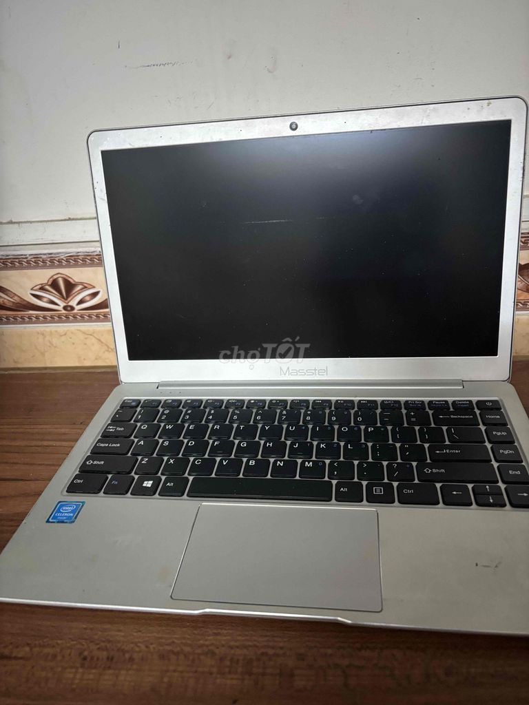 Xác Masstel L133 13.3 inch  Hỏng. Mua bán Laptop tại Quận 3 Tp Hồ Chí Minh được đăng bởi MrFast hình 1