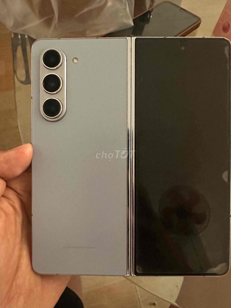 cần bán điện thoại samsung zfold 5.12/512g. Mua bán Điện thoại tại Huyện Bình Chánh Tp Hồ Chí Minh được đăng bởi tk đoàn hình 1