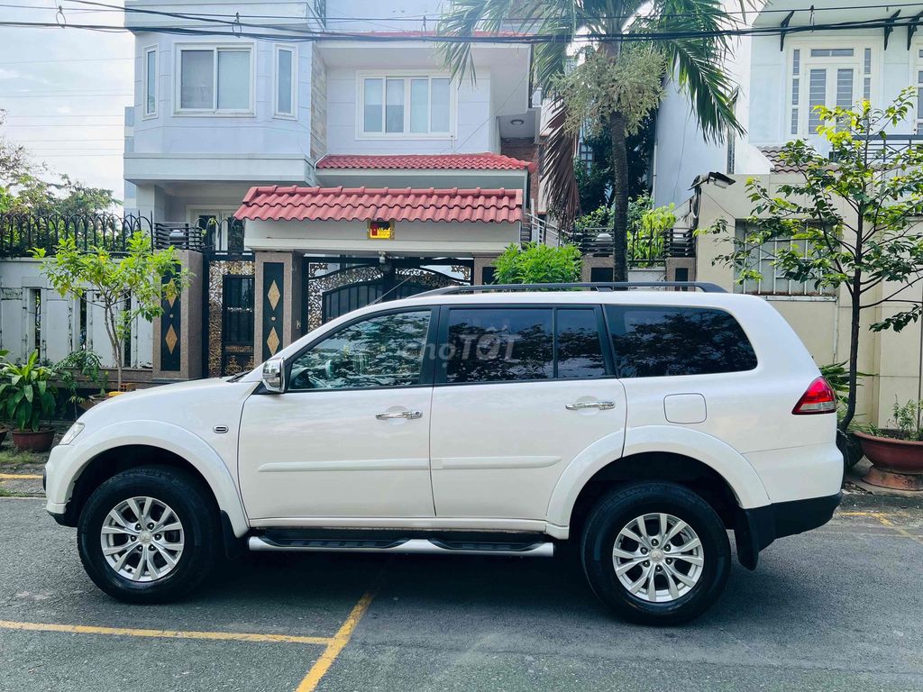 Mitsubishi Pajero Sport 2015 G 4x4 AT xe đẹp. Mua bán Ô tô tại Quận 12 Tp Hồ Chí Minh được đăng bởi Phạm Hoàng hình 3