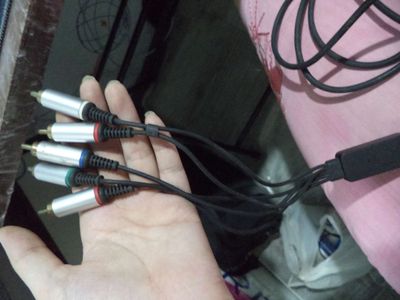 Dây cáp AV kết nối TV với PSP 2000/3000. Mua bán Phụ kiện (Màn hình, Chuột...) tại Quận 1 Tp Hồ Chí Minh được đăng bởi Naki Suzuku