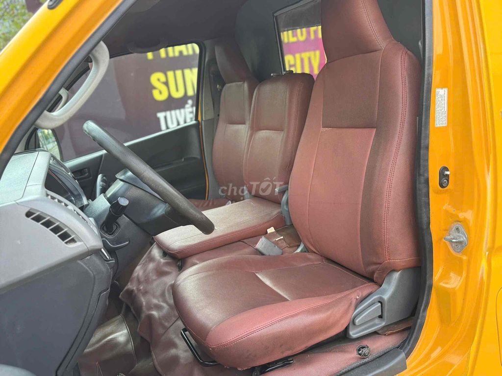 Toyota Hiace 2008 van 3 chỗ tải 940kg chạy phố. Mua bán Ô tô tại Quận Bắc Từ Liêm Hà Nội được đăng bởi Tô Văn Tiến hình 8