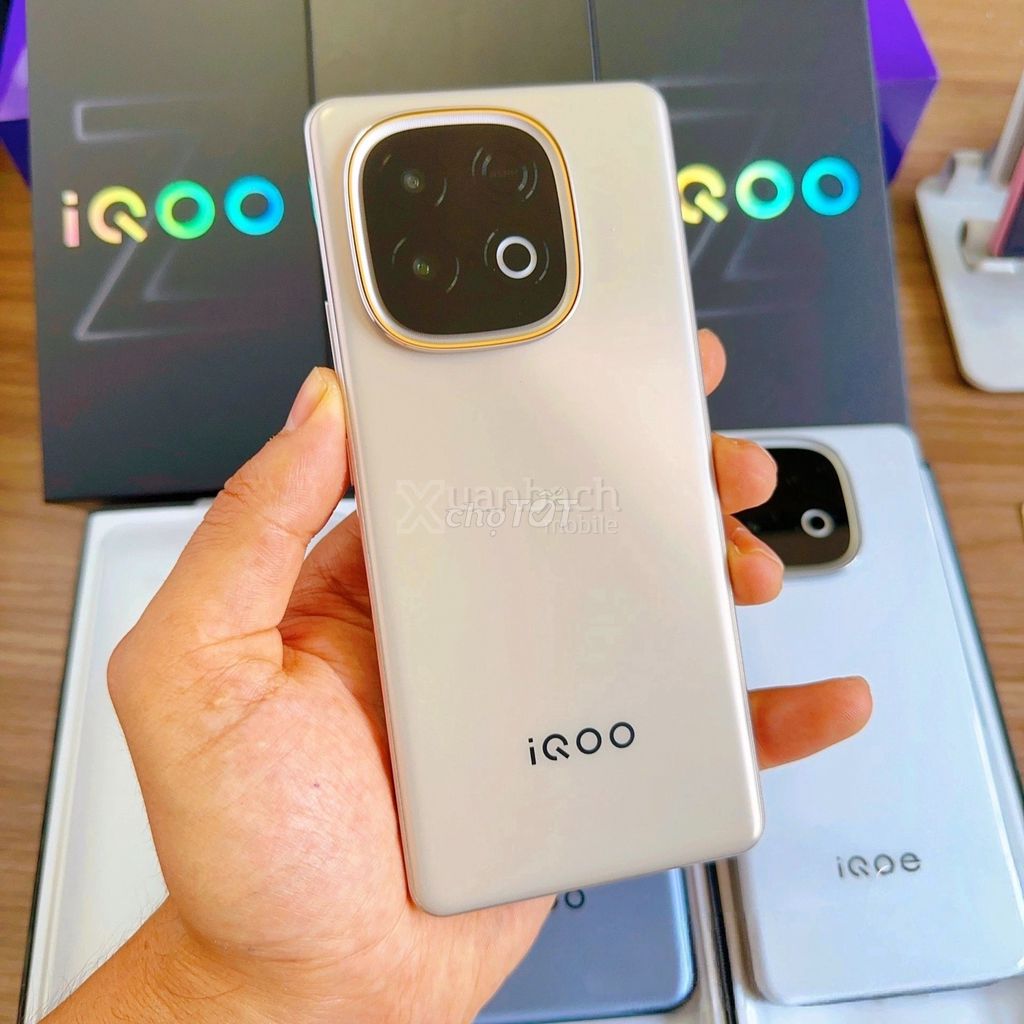 iQOO Z10 Turbo Plus Vàng Đã sử dụng. Mua bán Điện thoại tại Quận Long Biên Hà Nội được đăng bởi hoa mai hình 1