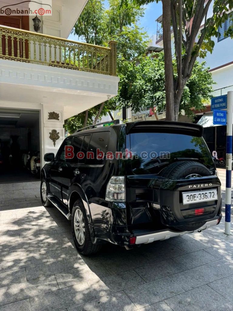 Pajero 2016 GLS Class 3.8 4x4 AT màu đen. Mua bán Ô tô tại Thành phố Thủ Đức Tp Hồ Chí Minh được đăng bởi Anh Minh hình 3
