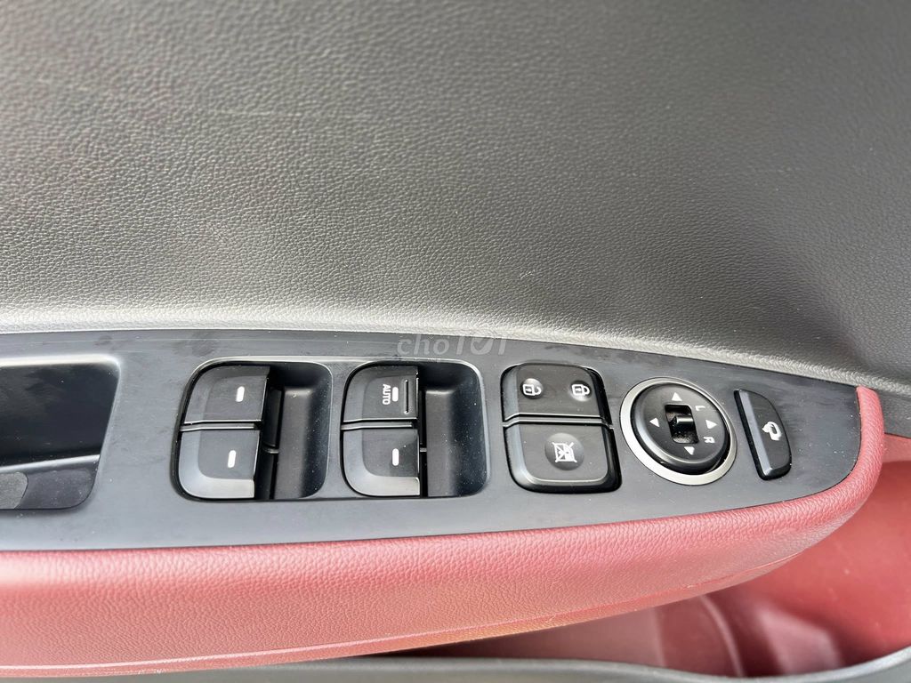 Hyundai i10 sedan 2019 số tự động máy xăng. Mua bán Ô tô tại Quận 12 Tp Hồ Chí Minh được đăng bởi Xuân Trường hình 4