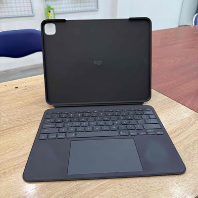 Bàn Phím iPad Pro M4 13 inch Combo Touch Logi. Mua bán Phụ kiện (Màn hình, Chuột...) tại Quận Tân Bình Tp Hồ Chí Minh được đăng bởi Minh Tuấn