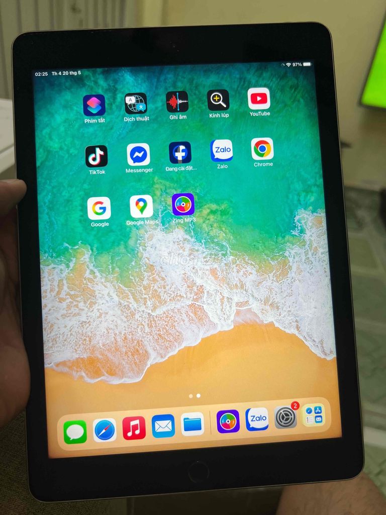 Apple iPad Air 2 Wifi 16GB Xám. Mua bán Máy tính bảng tại Quận Cầu Giấy Hà Nội được đăng bởi Nguyễn Mạnh Thắng hình 1