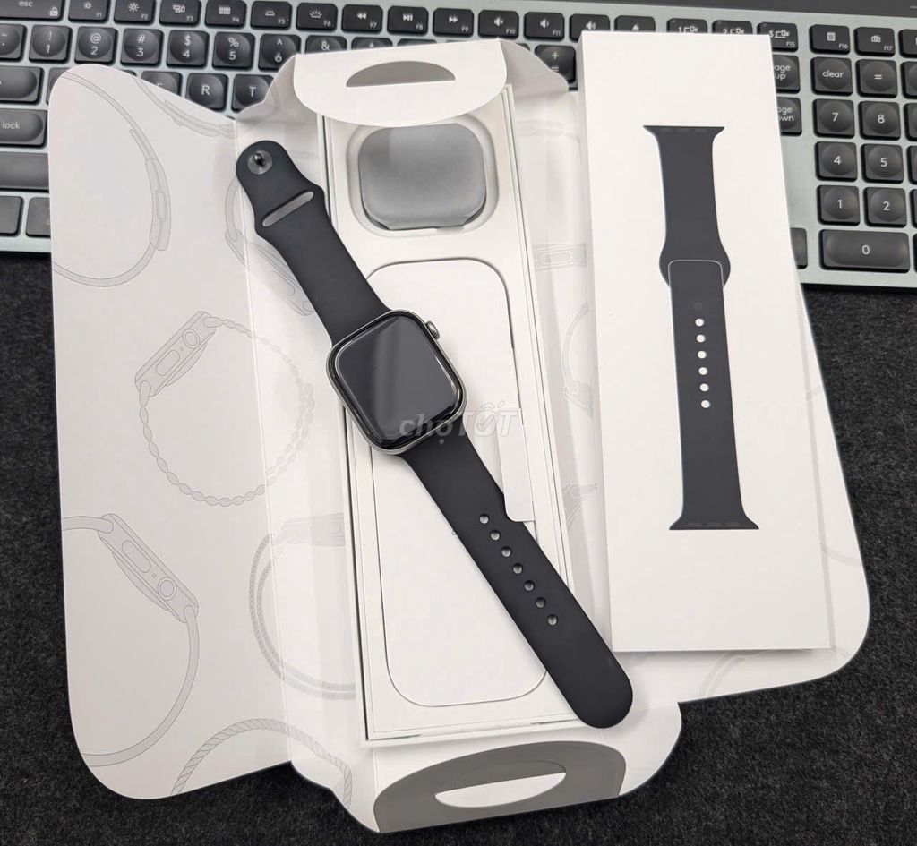 Apple Watch Series 11 46 Nhôm Đen, Fullbox Likenew. Mua bán Thiết bị đeo thông minh tại Quận 5 Tp Hồ Chí Minh được đăng bởi PHAN MINH MB hình 1