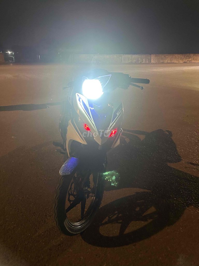 Yamaha Exciter 135 Сине-белый