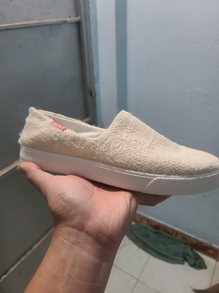 Giày lười nam vải màu kem size 42. Mua bán Giày dép tại Thành phố Thủ Đức Tp Hồ Chí Minh được đăng bởi Le Thi Bich Tuyen hình 1