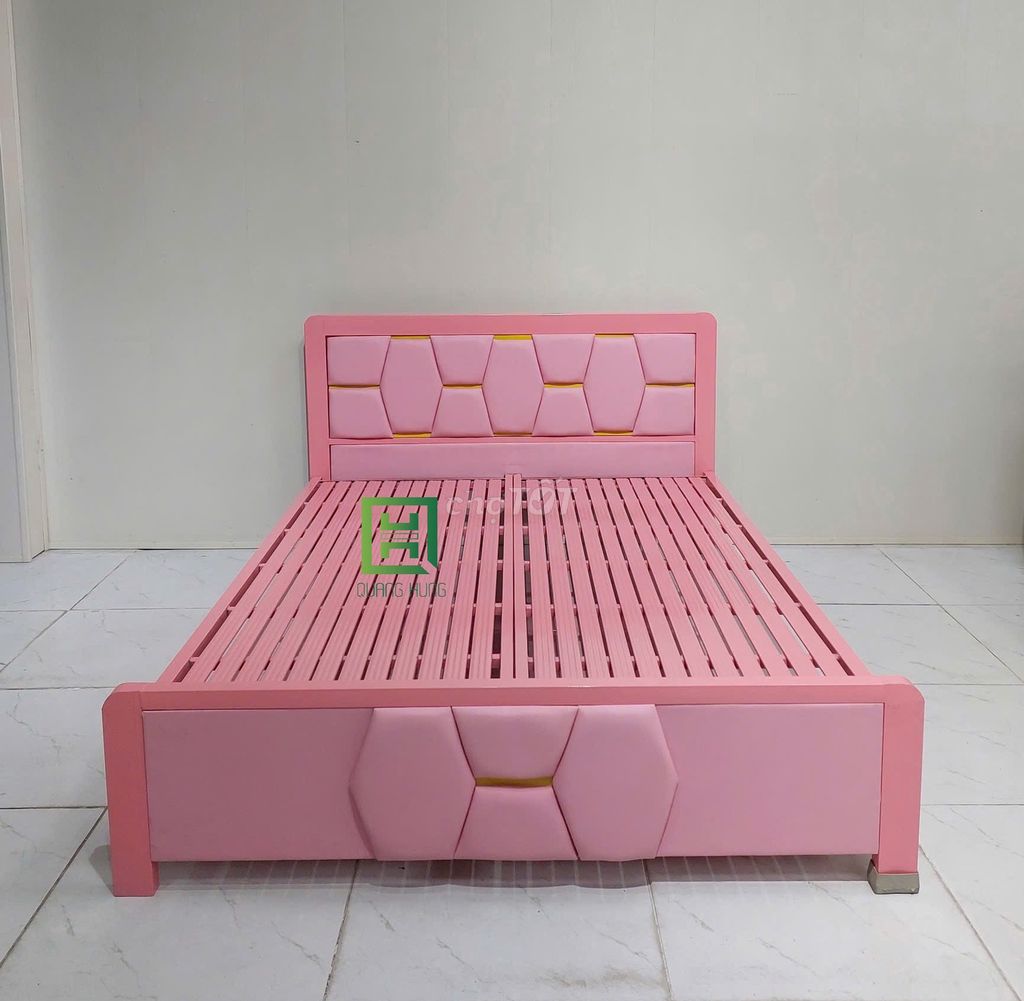 Giường sắt Quang Hùng Sắt hộp 4x8 Hồng 1m. Mua bán Giường, chăn ga gối nệm tại Thành phố Biên Hòa Đồng Nai được đăng bởi Nội Thất Quang Hùng TD hình 1