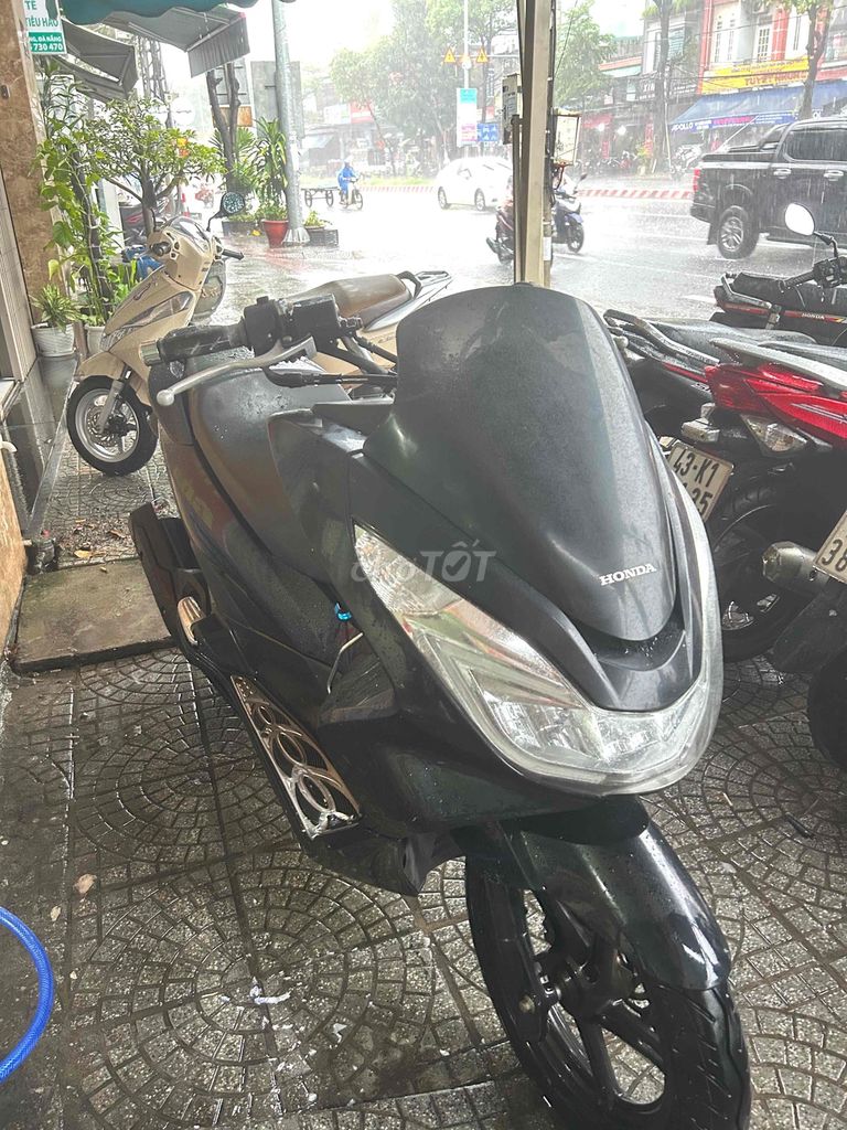 Honda PCX nguyên bản. Mua bán Xe máy tại Quận Cẩm Lệ Đà Nẵng được đăng bởi Thanh lý hình 2