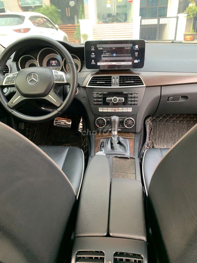 Mercedes Benz C Class C250 2014. Mua bán Ô tô tại Quận Long Biên Hà Nội được đăng bởi Auto Tuấn Huyền hình 9