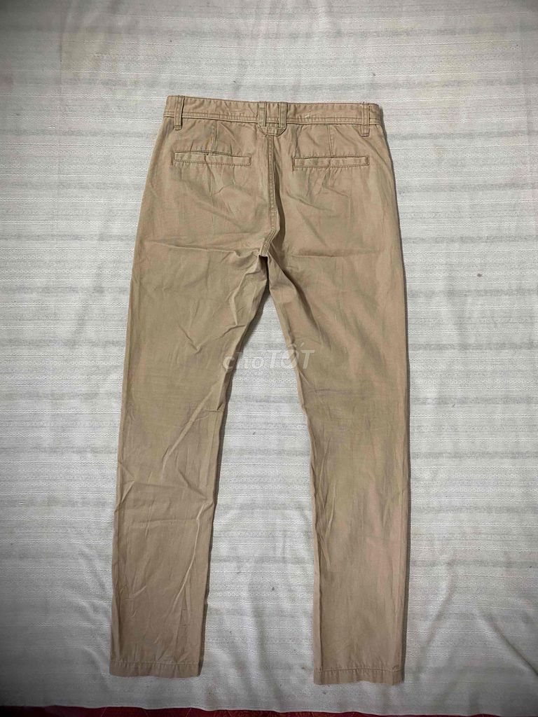 Quần kaki nam Giordano Cotton Nâu size 30. Mua bán Quần áo tại Thành phố Tân An Long An được đăng bởi Shop 3986 hình 1