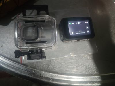 Cần bán gopro 12 black mới sài hơn 1 tháng. Mua bán Máy ảnh, Máy quay tại Huyện Dầu Tiếng Bình Dương được đăng bởi Phạm Tấn Tài