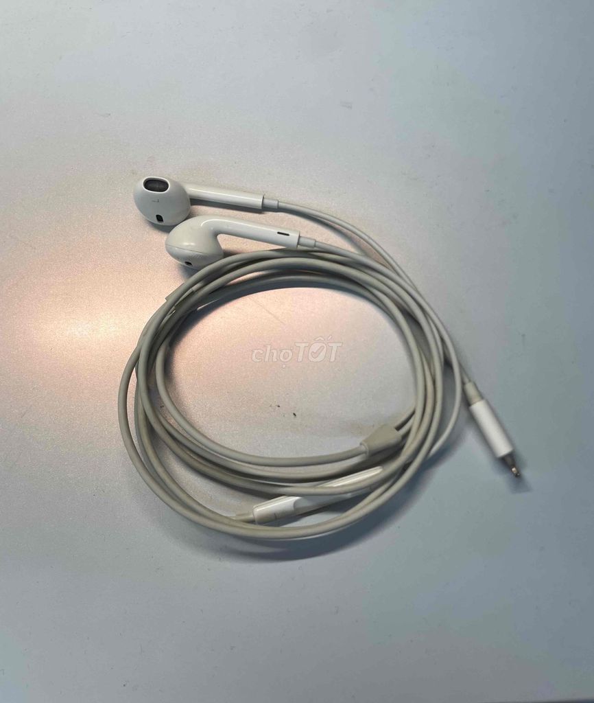 Tai nghe Apple AirPods Trắng. Mua bán Tivi, Âm thanh tại Quận Hà Đông Hà Nội được đăng bởi Nhân  hình 1
