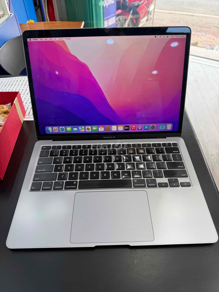 Apple MacBook Air 2020 i3 8GB/256GB Bạc bao ngon. Mua bán Laptop tại Quận 8 Tp Hồ Chí Minh được đăng bởi Thanh Nhi hình 1