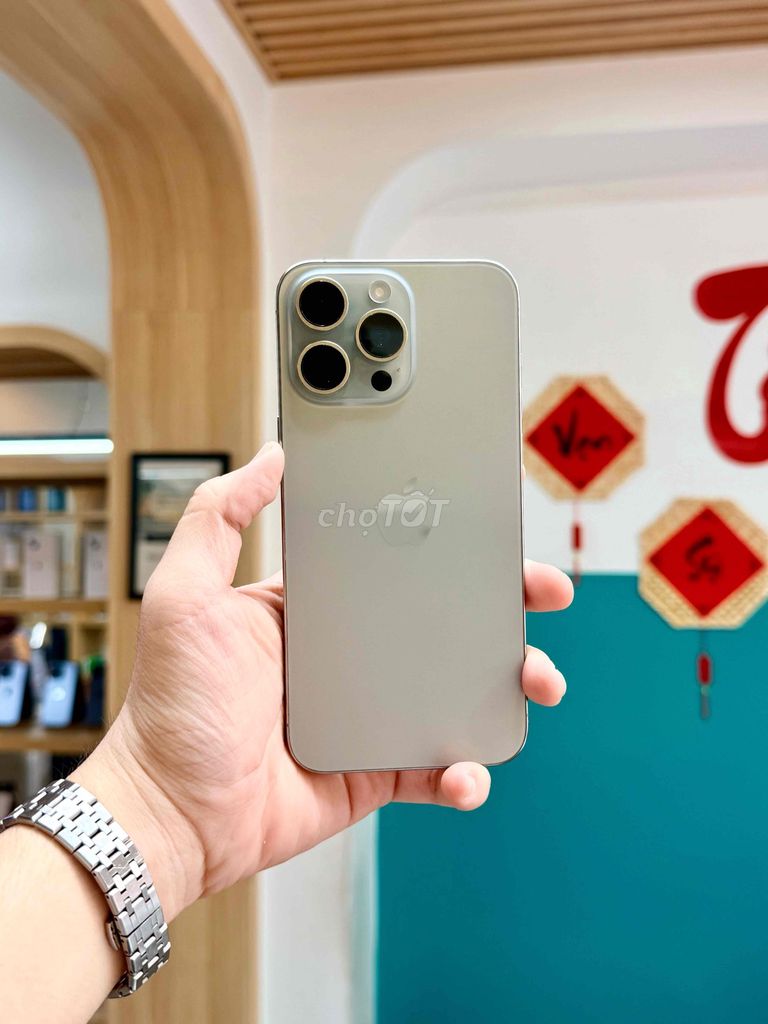 Apple iPhone 15 Pro Max 256GB - TRẢ GÓP NỢ XẤU. Mua bán Điện thoại tại Quận 5 Tp Hồ Chí Minh được đăng bởi Dinh Thoai Store hình 1