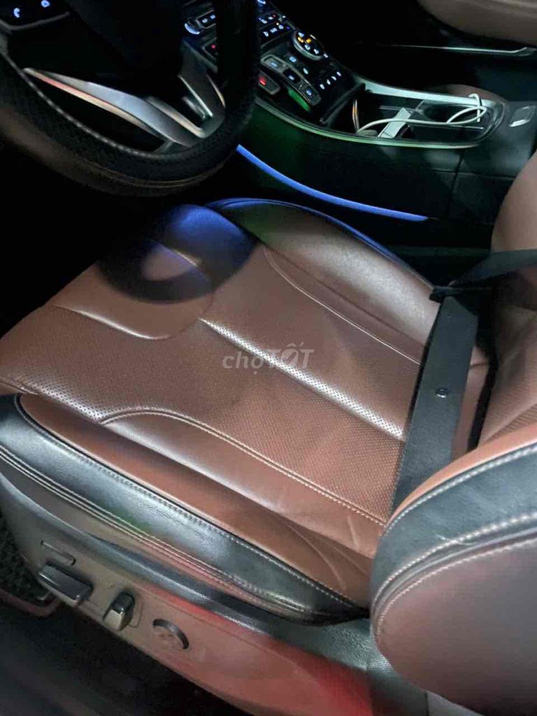 Hyundai Santa Fe 2021 Cao cấp 2.2L HTRAC. Mua bán Ô tô tại Quận Thanh Xuân Hà Nội được đăng bởi ĐÀM HÙNG CAR  hình 5