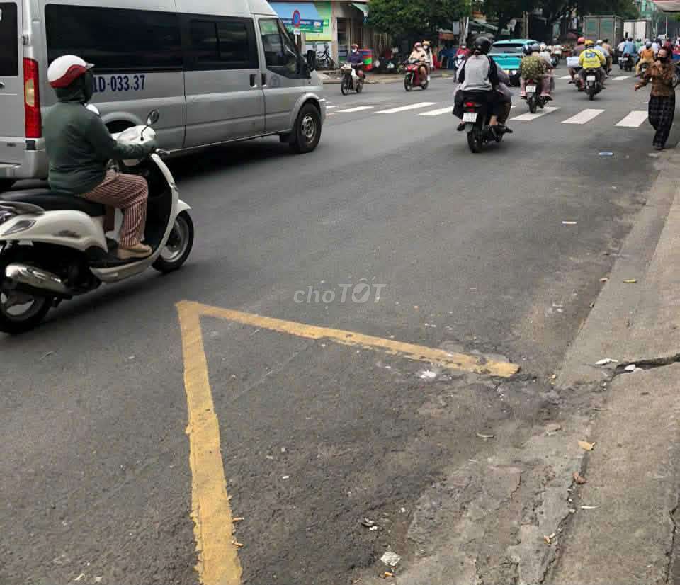 Аренда · 2 комн. · 36 м² · Quận 11, ул. Hàn Hải Nguyên