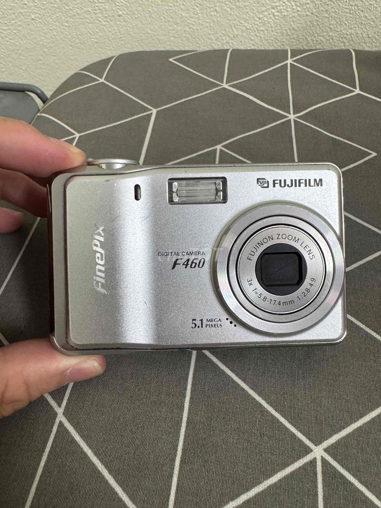 Máy ảnh fujifilm finepix f460 bán mù. Mua bán Máy ảnh, Máy quay tại Huyện Đông Anh Hà Nội được đăng bởi Huy Nguyễn hình 1