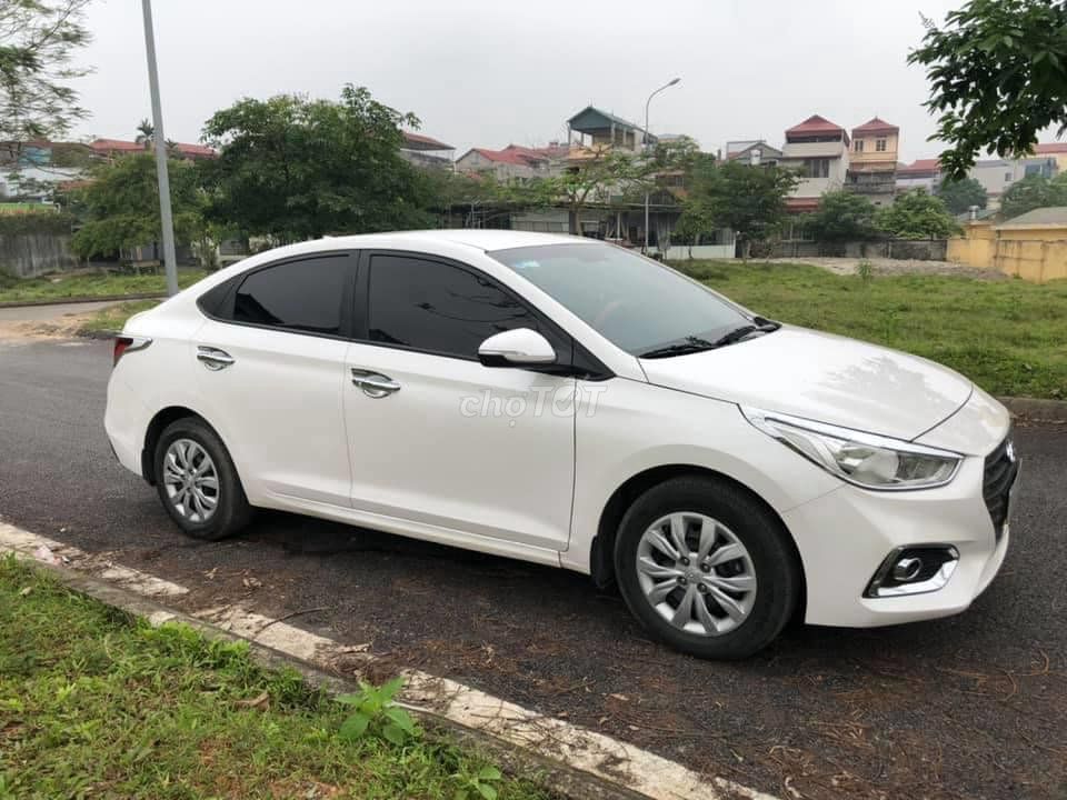 Cần bán Accent 2019 số sàn, màu trắng. Mua bán Ô tô tại Quận Gò Vấp Tp Hồ Chí Minh được đăng bởi Xuân Trường hình 2