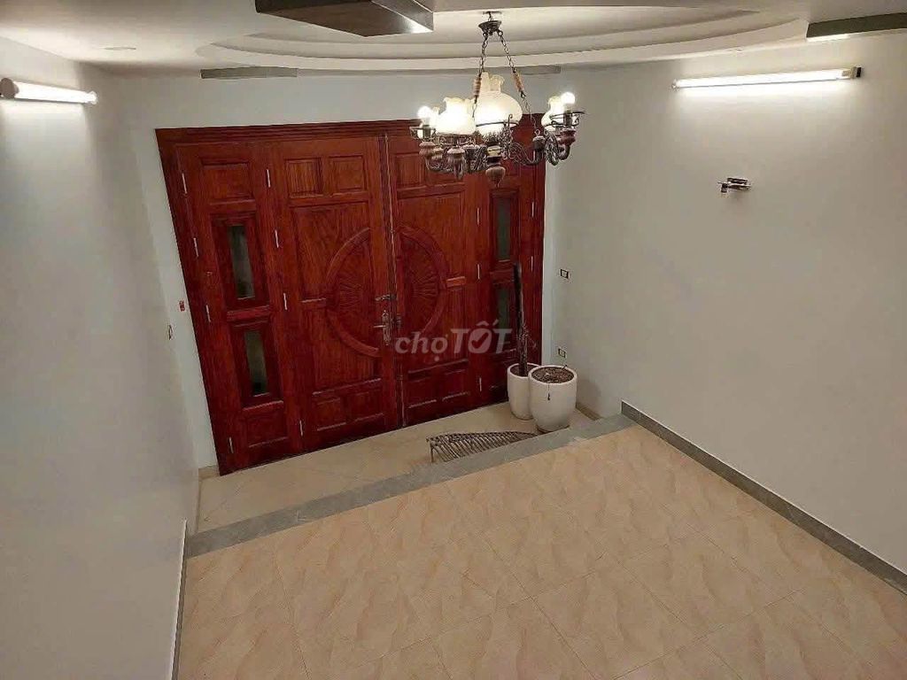 Аренда дома на Хоа Бан, Кау Зяй, 50 кв.м, 5 этажей, 7 спален
