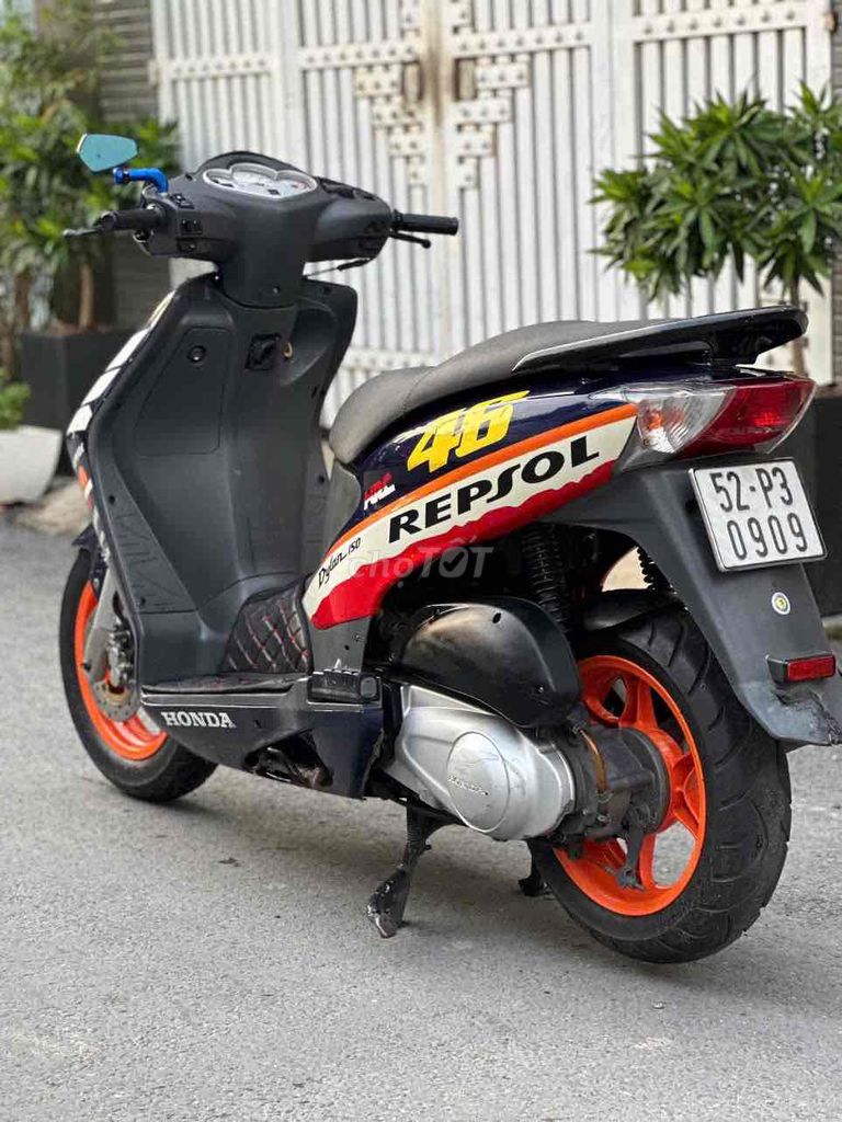 Honda Dylan Repsol biển số 0909. Mua bán Xe máy tại Quận 7 Tp Hồ Chí Minh được đăng bởi Hoàng Lambada hình 4