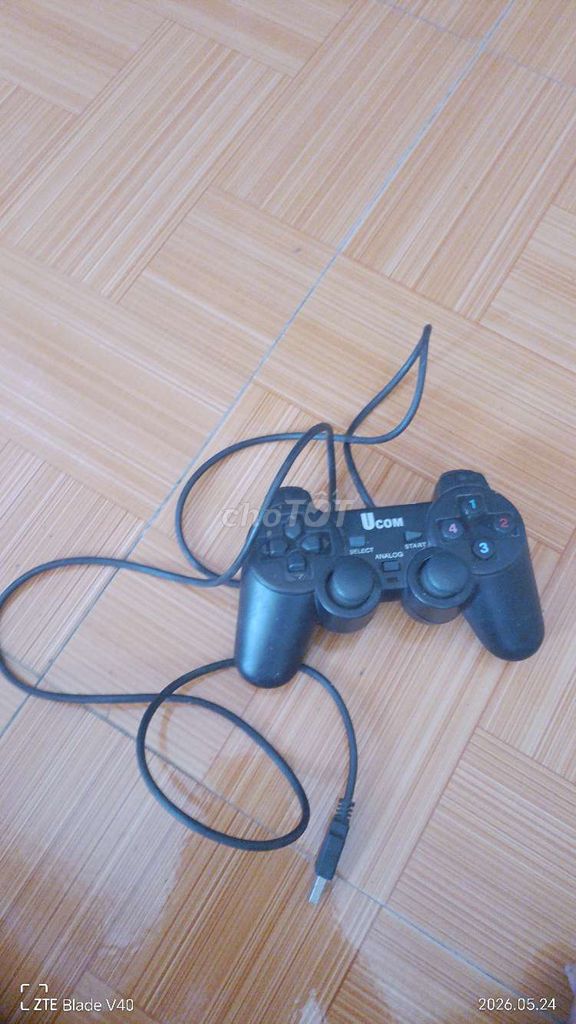 Tay cầm chơi game UCOM Đen. Mua bán Thiết bị chơi game tại Huyện Kim Thành Hải Dương được đăng bởi Nguyễn Nam hình 1