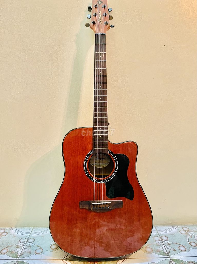 Guitar Magna M91C-NAT like new đã gắn EQ