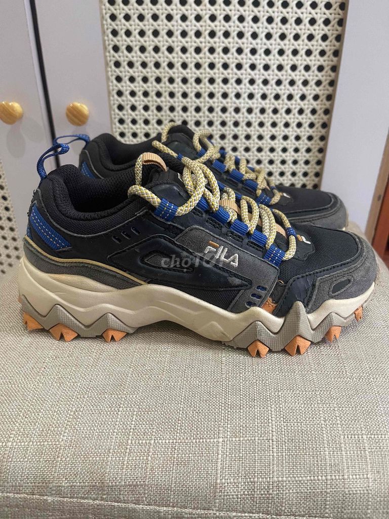 Giày thể thao Fila bé trai size 35. Mua bán Giày dép tại Quận Thanh Khê Đà Nẵng được đăng bởi Phạm Thị Mỹ Trang hình 1