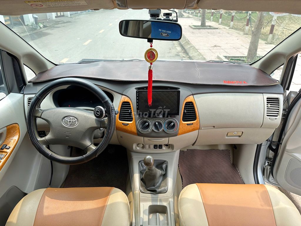 Toyota INNOVA 2.0G cuối 2010 1 chủ biển 4 số 30Y. Mua bán Ô tô tại Huyện Sóc Sơn Hà Nội được đăng bởi Salon Auto Đào Hằng hình 9