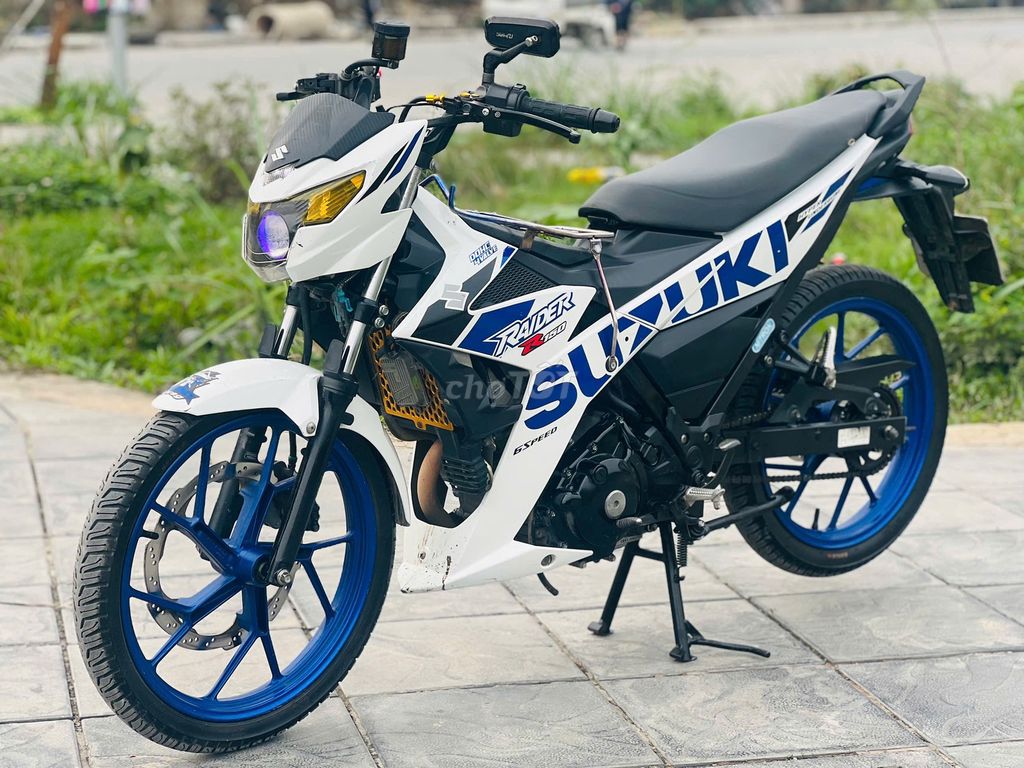 SUZUKI RAIDER 150 TRẮNG XANH NGUYÊN BẢN. Mua bán Xe máy tại Quận Cầu Giấy Hà Nội được đăng bởi Lộc Phát hình 1