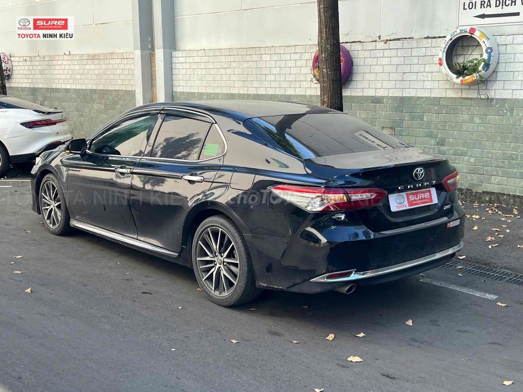 Toyota Camry 2019 2.5Q - 50000km 360tr trả trước. Mua bán Ô tô tại Quận Ninh Kiều Cần Thơ được đăng bởi Thái Thanh hình 6