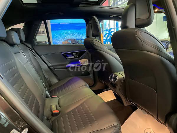 Mercedes Benz GLC300 4Matic. Mua bán Ô tô tại Quận Ba Đình Hà Nội được đăng bởi Tuyết Nhung Mercedes hình 4