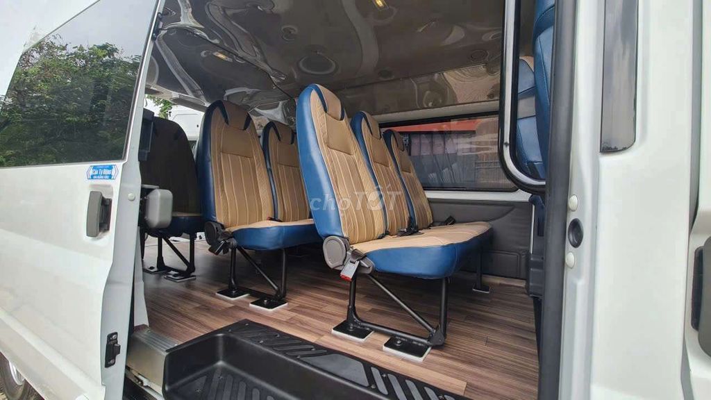 Ford Transit 2023 Trắng 70000 km. Mua bán Ô tô tại Quận 4 Tp Hồ Chí Minh được đăng bởi Minh Phương hình 13