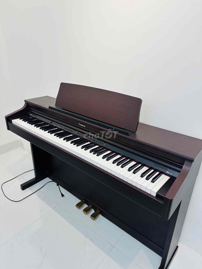 Đàn piano điện Roland màu Nâu. Mua bán Nhạc cụ tại Quận Hải Châu Đà Nẵng được đăng bởi Piano 43 hình 1