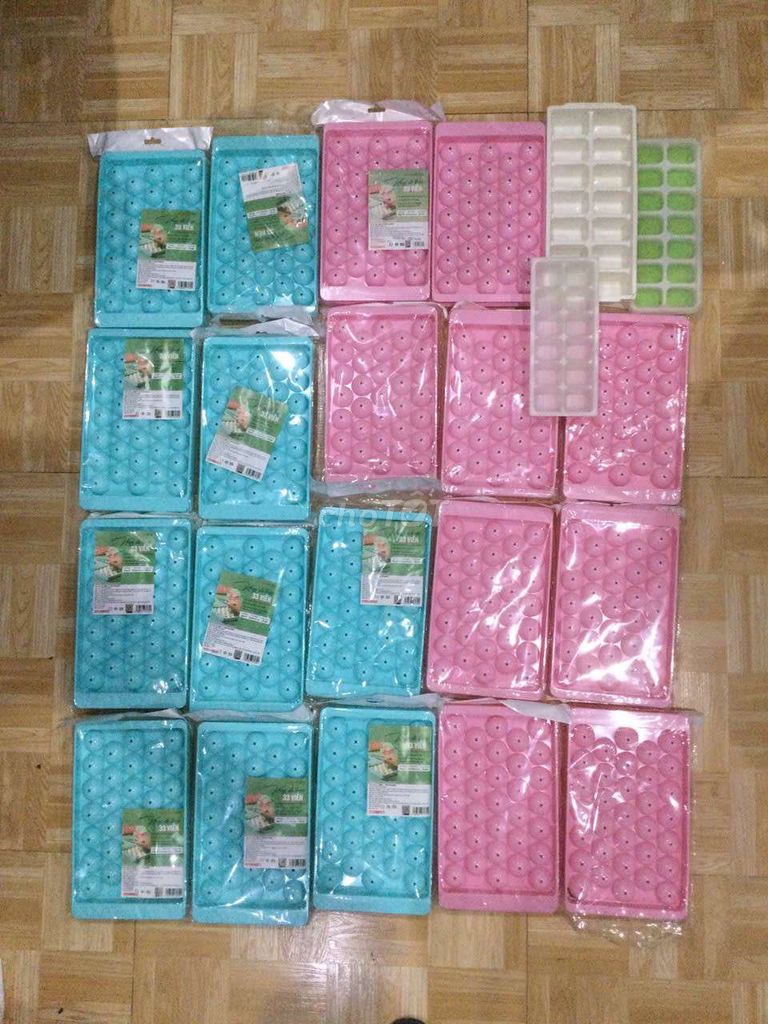 Bộ Khay làm đá . Mua bán Dụng cụ nhà bếp tại Quận Gò Vấp Tp Hồ Chí Minh được đăng bởi Ivan hình 1