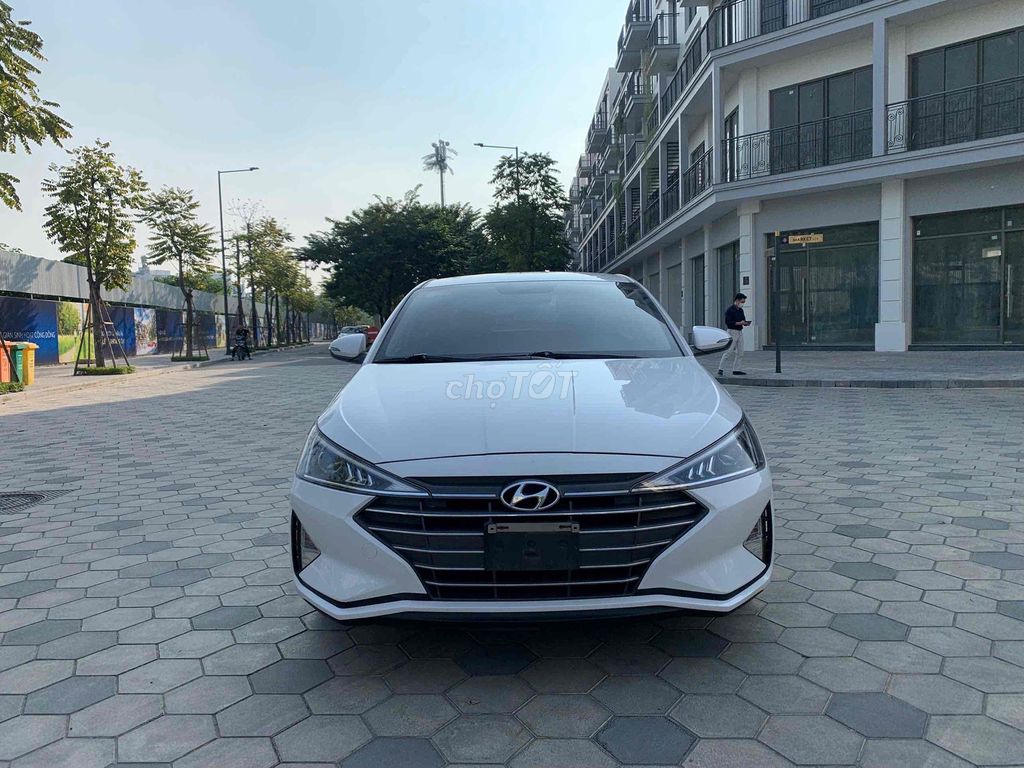 Hyundai Elantra 1.6 MT 2021 số sàn