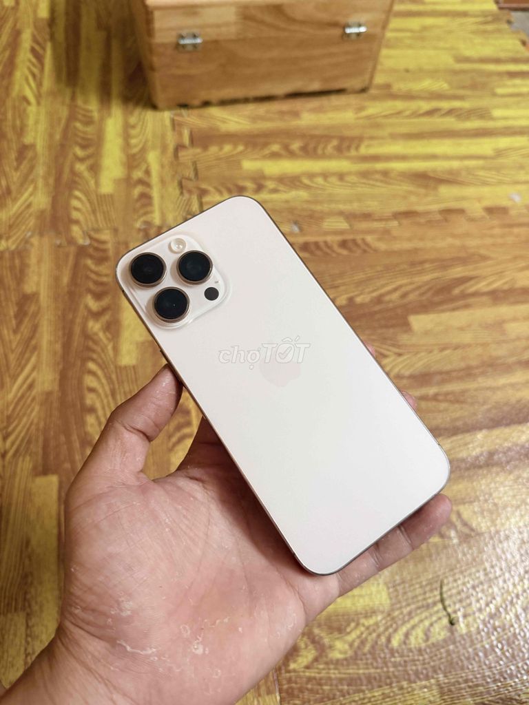 Apple iPhone 16 Pro Max 256GB Vàng. Mua bán Điện thoại tại Quận Ngũ Hành Sơn Đà Nẵng được đăng bởi Nghĩa  hình 1