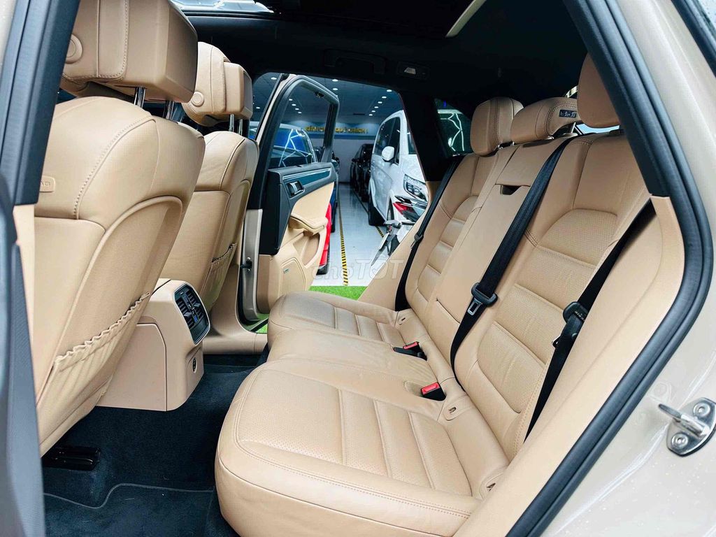 Автоматический крем для автомобилей Porsche Macan S 2019 года выпуска 2020