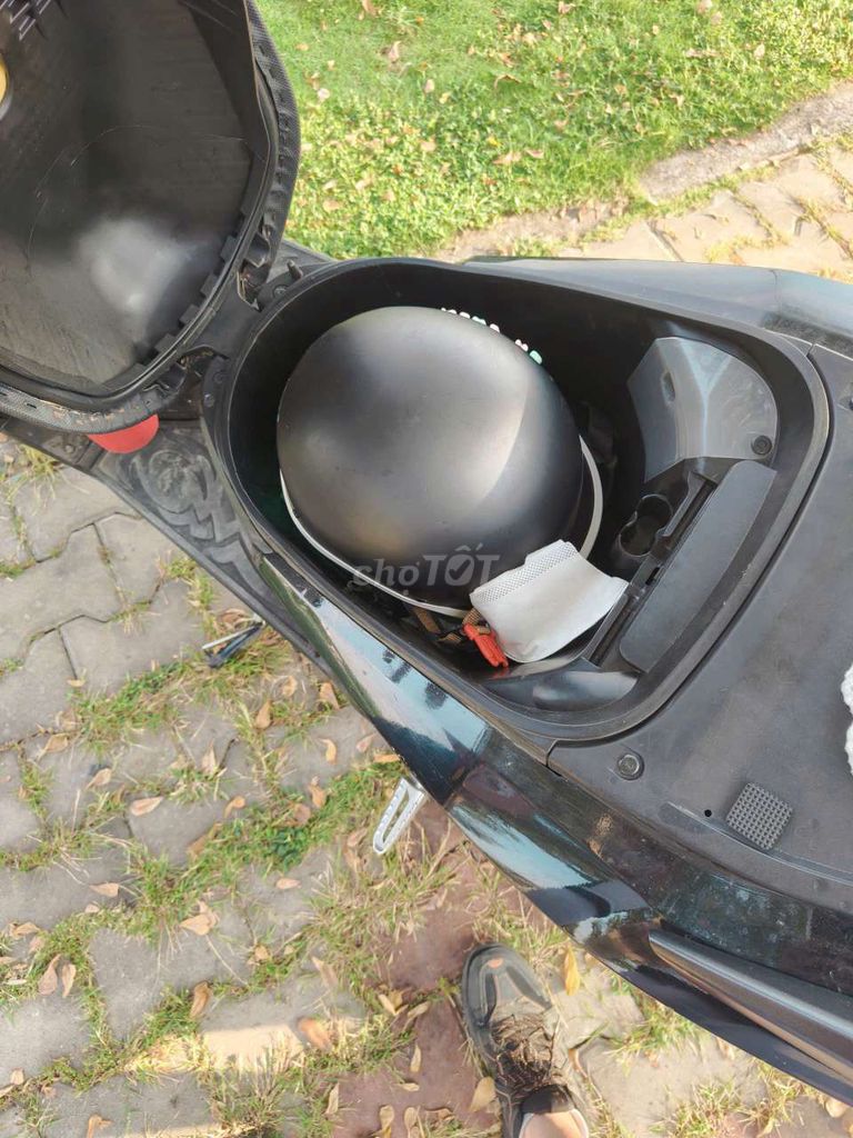 Honda Vario 160 Xanh đen. Mua bán Xe máy tại Quận 7 Tp Hồ Chí Minh được đăng bởi hoa tan hình 4