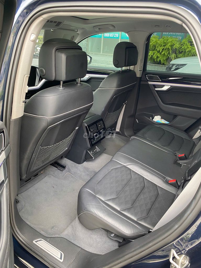 Volkswagen Touareg 2023 Luxury - 33775 km. Mua bán Ô tô tại Quận 7 Tp Hồ Chí Minh được đăng bởi Giang Đỗ hình 7