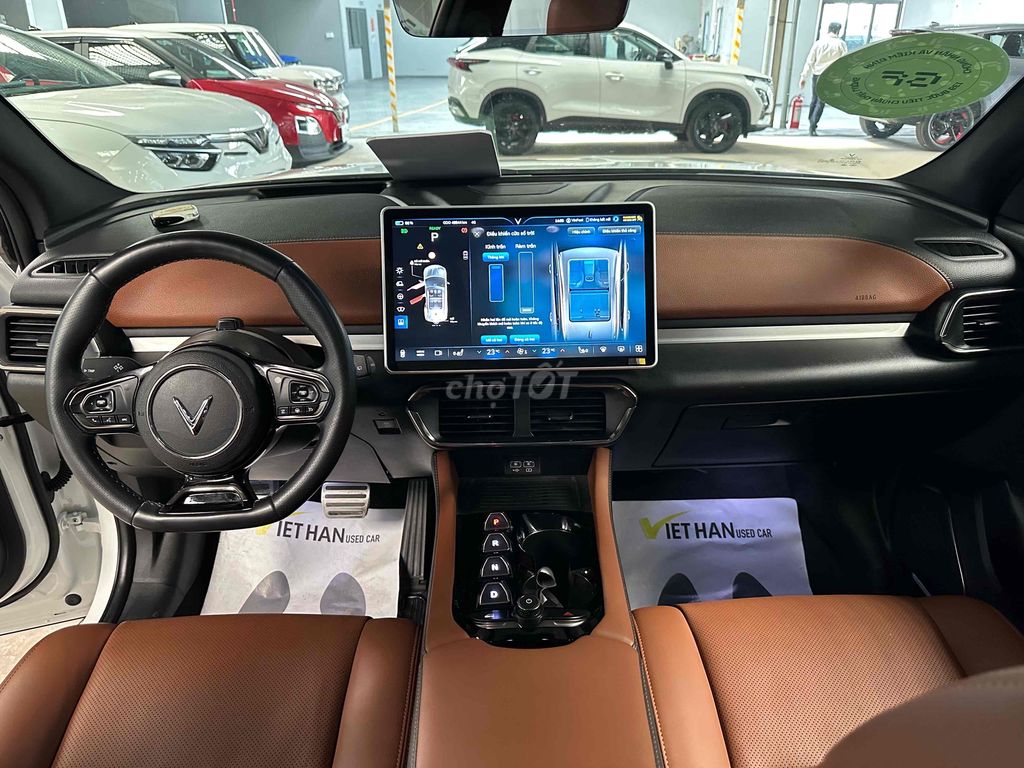 T12 Giảm 120tr VF8 Plus 2023 Trắng / Nâu HỒ SƠ SẴN. Mua bán Ô tô tại Thành phố Thủ Đức Tp Hồ Chí Minh được đăng bởi Green Future Thủ Đức hình 7