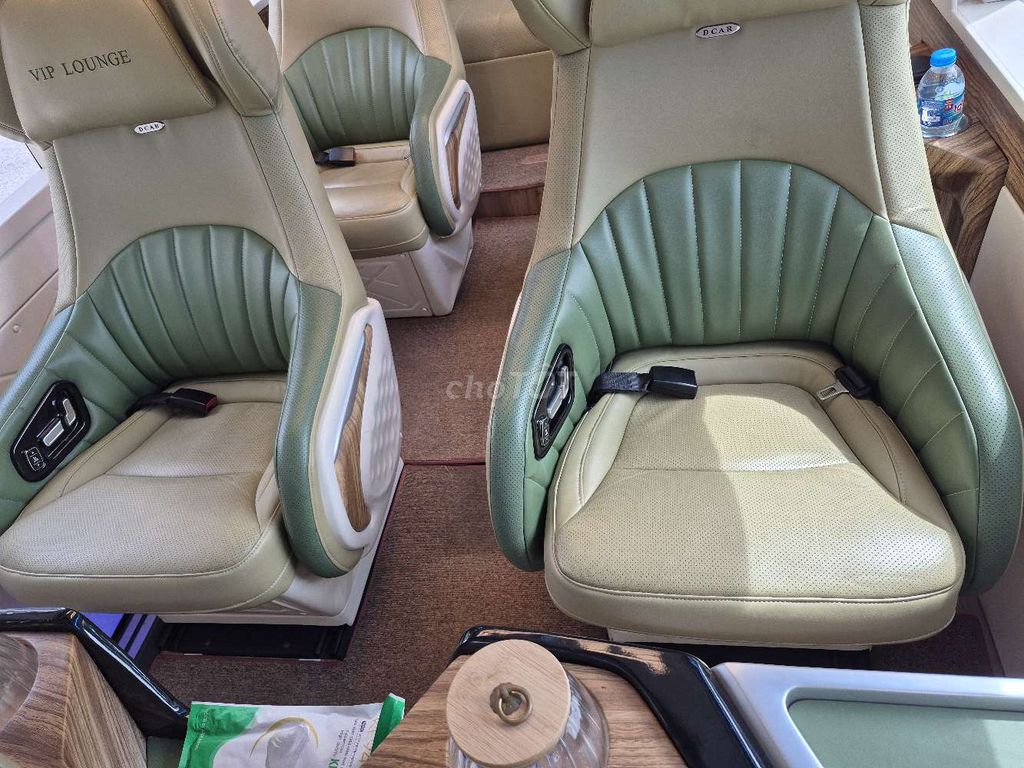 Ford Transit VIP Lounge 10 chỗ số sàn. Mua bán Phương tiện khác tại Quận Long Biên Hà Nội được đăng bởi Ngô hùng hình 17