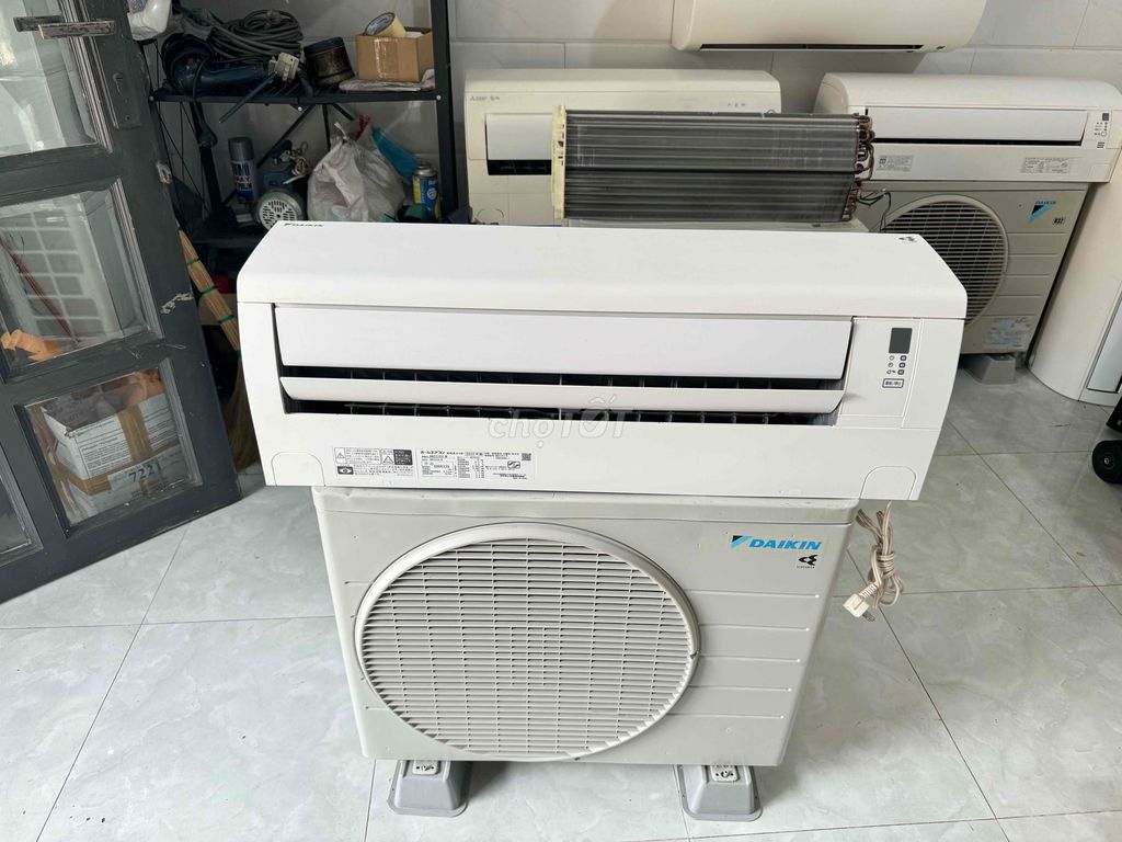 Daikin Inverter 1.0HP Autu Clear -Streamer 2022 !!