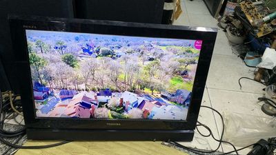 Ban  tivi  toshiba  24in lcd  dong đoi cu sai tôt. Mua bán Tivi, Âm thanh tại Quận Tân Bình Tp Hồ Chí Minh được đăng bởi Ngocc ve chai mua ban đt trực tiếp 