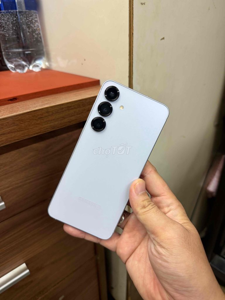 Samsung S25 Plus Trắng Mỹ Like New. Mua bán Điện thoại tại Quận 7 Tp Hồ Chí Minh được đăng bởi mrlao hình 1